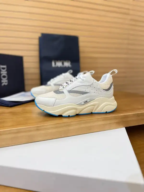 ディオール B22 メッシュ スニーカー