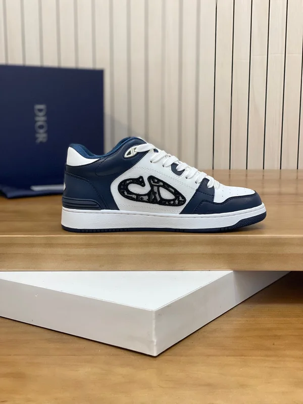 Dior B57 ミッドトップ スニーカー