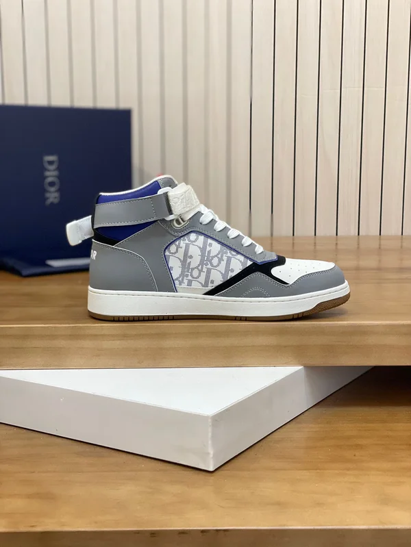 ディオール スニーカー グレー