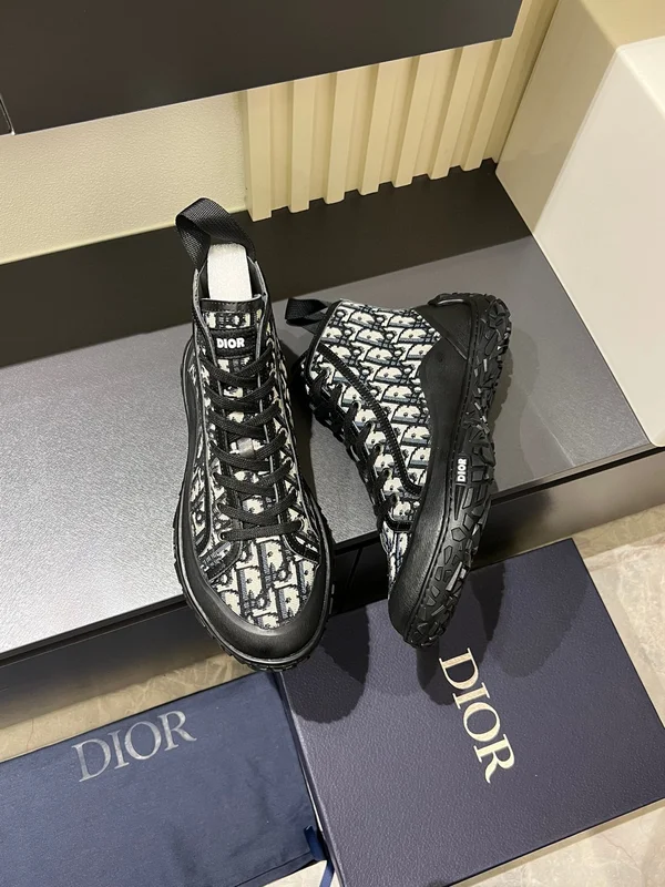 ディオール スニーカー 厚底