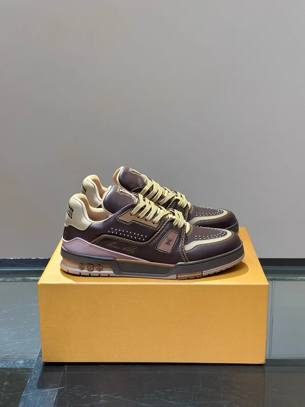 ルイヴィトン LV トレイナーライン スニーカー