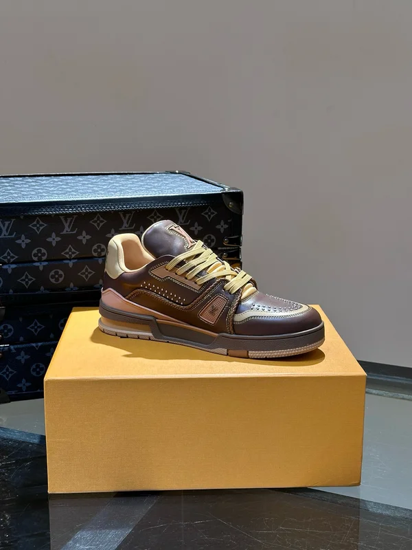 ヴィトン スニーカー メンズ 可愛い