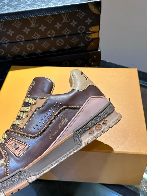 ルイヴィトン LV トレイナーライン スニーカー
