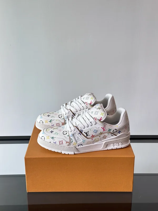 ルイヴィトン 1AHEKF コピー