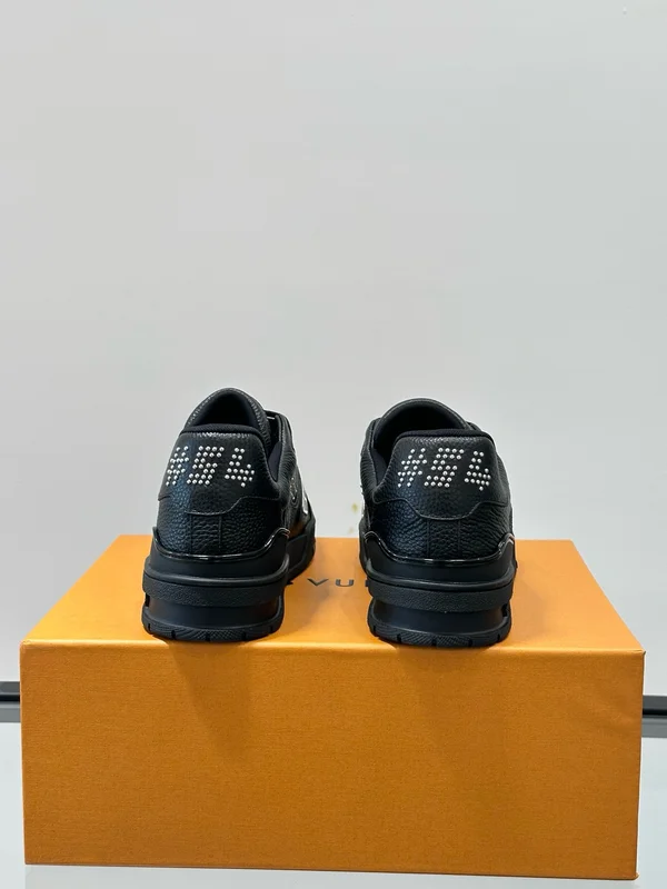 ヴィトン 靴 コピー