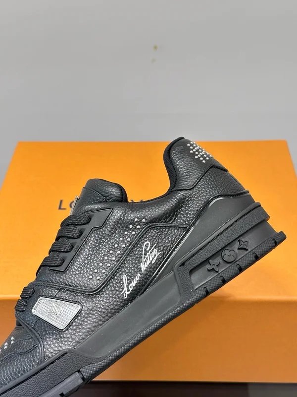 ヴィトン 靴 コピー