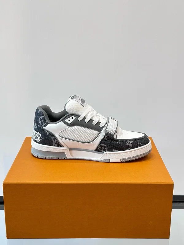 ルイヴィトン スニーカー モノグラム デニム