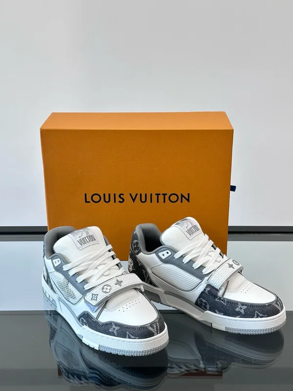 ルイ・ヴィトン スニーカー