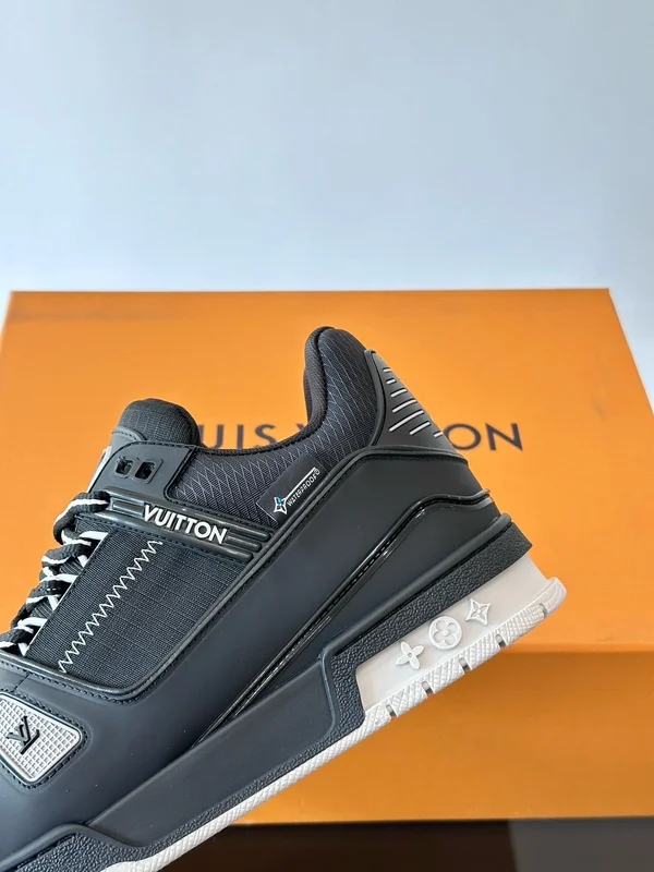 ルイヴィトンスニーカー 激安 通販