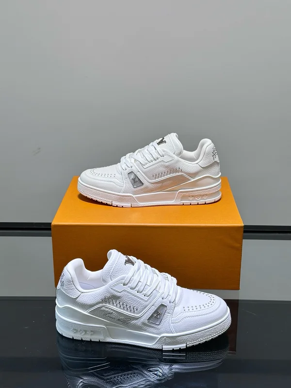 ヴィトン ローカット スニーカー