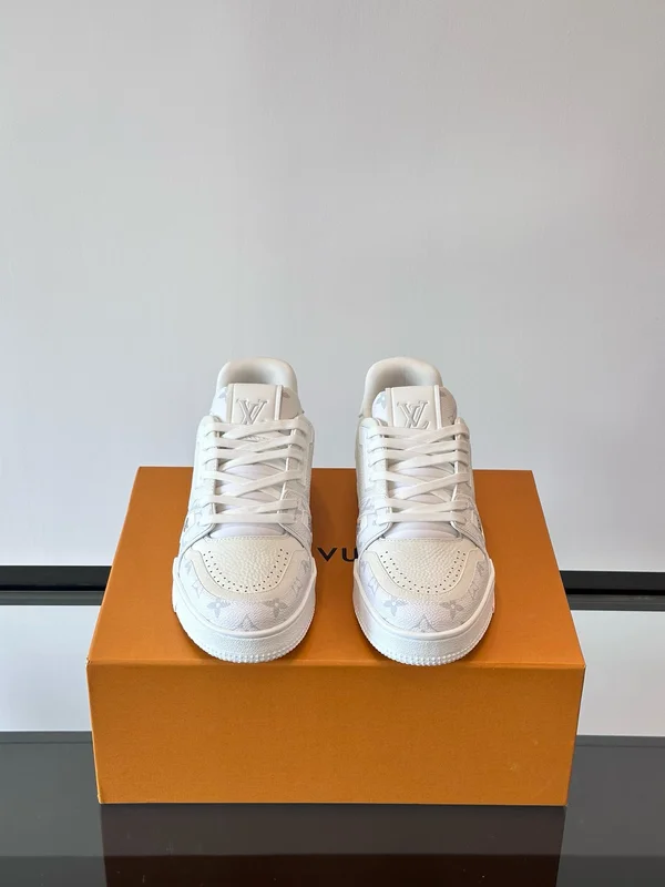 ルイヴィトン マキシ スニーカー