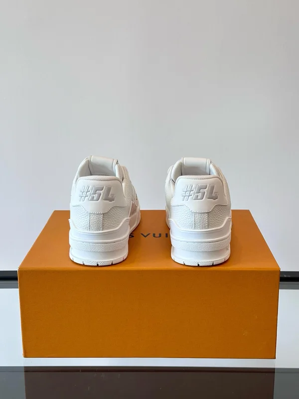 ルイヴィトン シューズ 男 女 お洒落