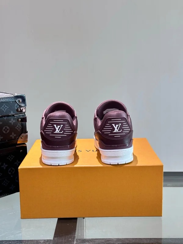 ヴィトン レーナーラインスニーカー