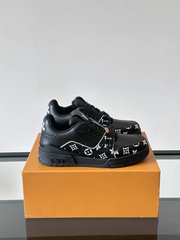 ハイブランド 靴 人気