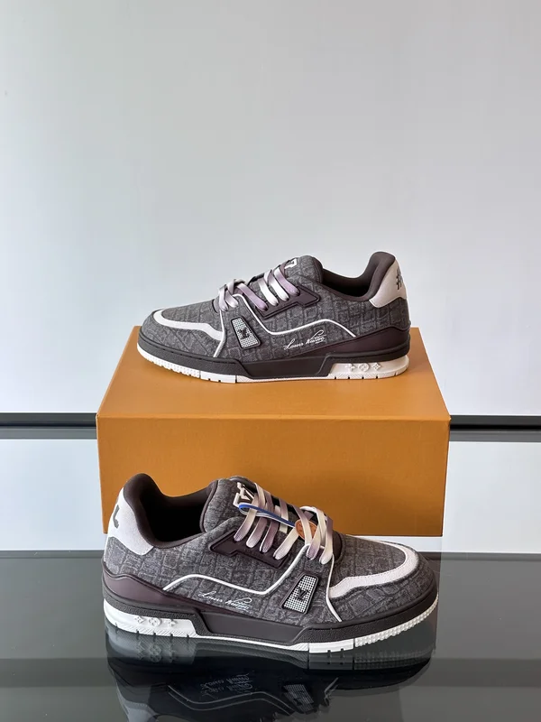 ルイヴィトン トレイナー・ライン