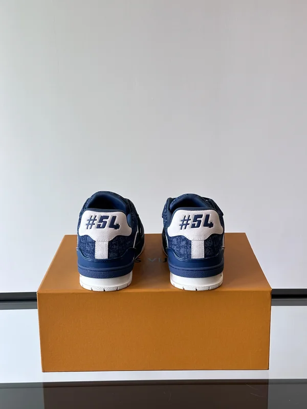 ルイヴィトン トレイナー・ライン スニーカー