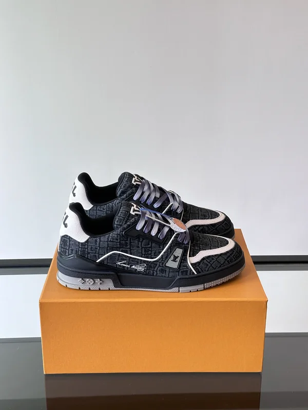 ルイヴィトン Trainer 高级 スニーカー