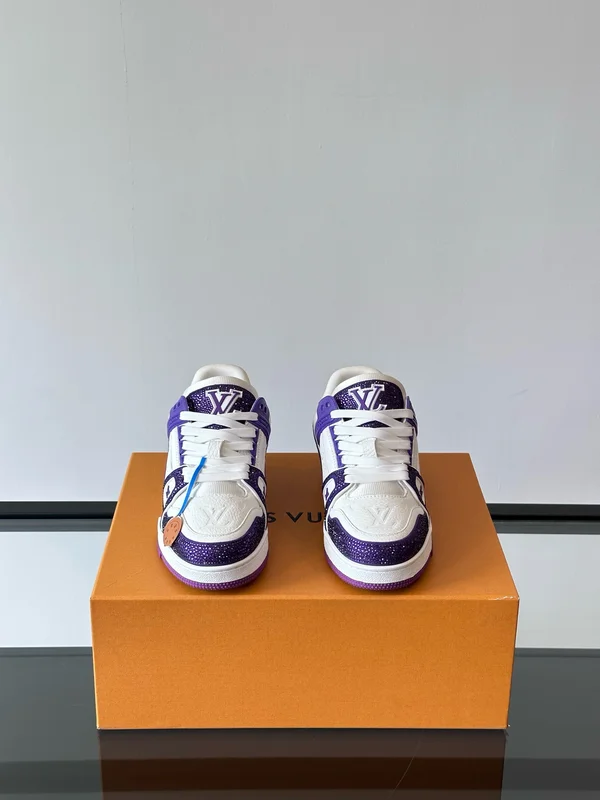 ルイヴィトン パープル スニーカー