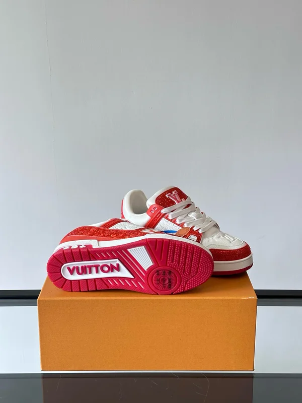 ルイヴィトン トレイナー スーパーコピー