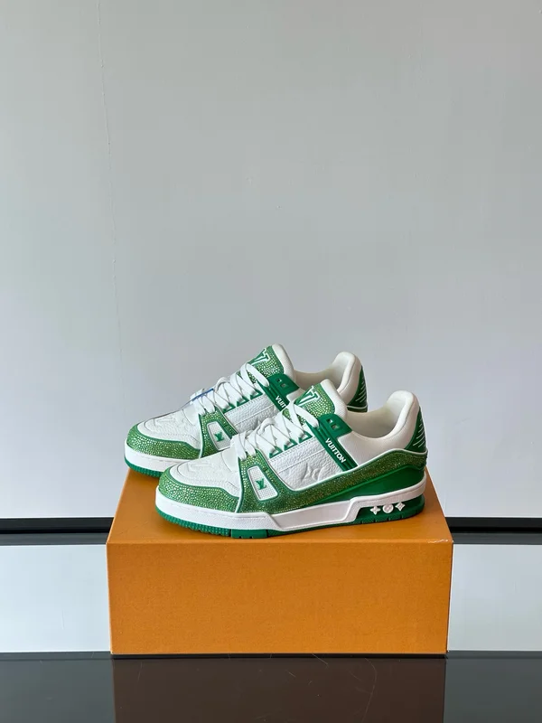 LOUIS VUITTON クリスタル スニーカー グリーン