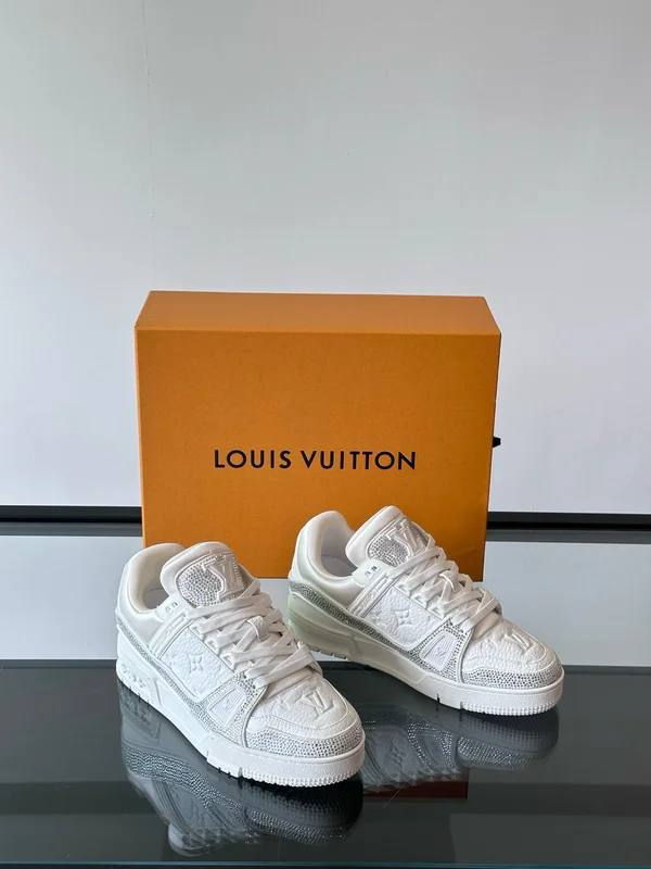 Vuitton ロゴ スニーカー