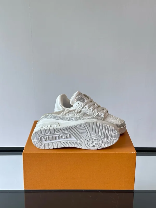 Vuitton ロゴ スニーカー