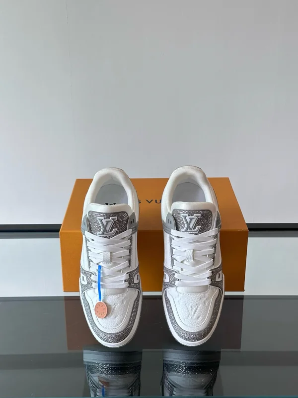 LOUIS Vuitton シューズ