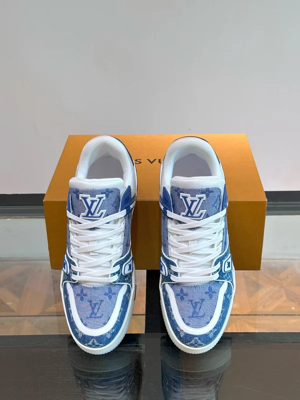 ルイヴィトン ブルー スニーカー