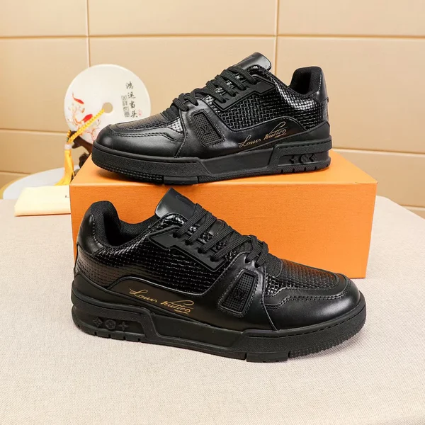 ルイヴィトン ローカット 運動靴