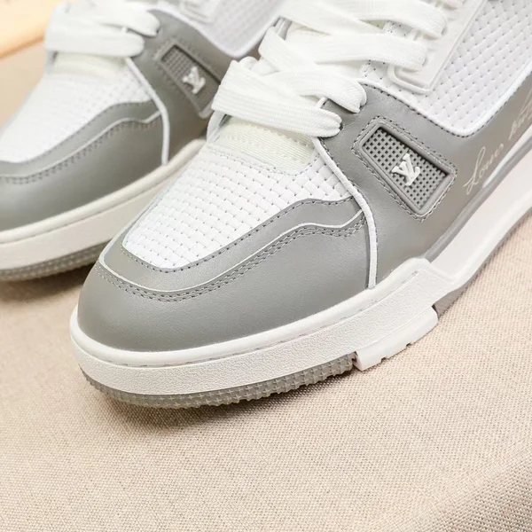 Louis Vuitton トレイナー ライン スニーカー