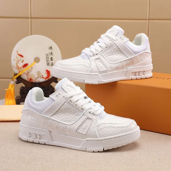  LV トレイナー スニーカー ホワイト