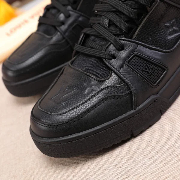 ルイヴィトン 運動靴 晴雨兼用