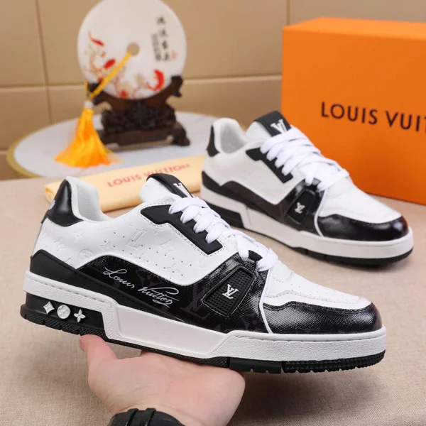 LVトレーナーラインスニーカー