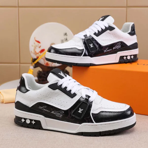 LV メンズ靴 白黒