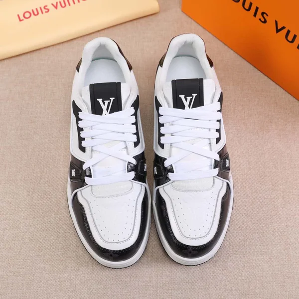 LVトレーナーメンズ靴