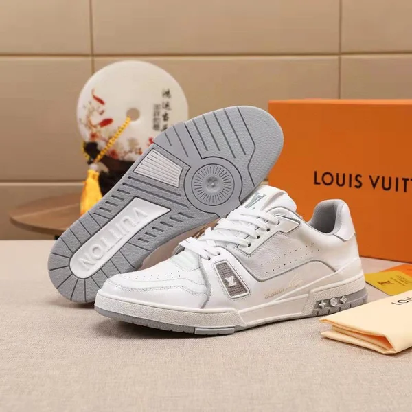 ルイヴィトン カジュアルシューズ ファッション