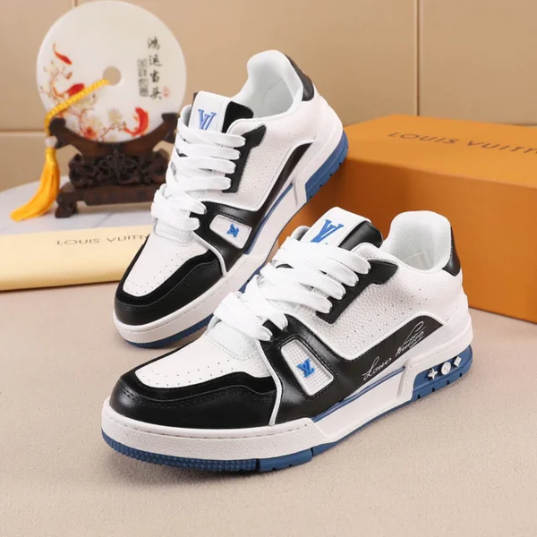 Louis Vuitton スニーカー ブラック ホワイト