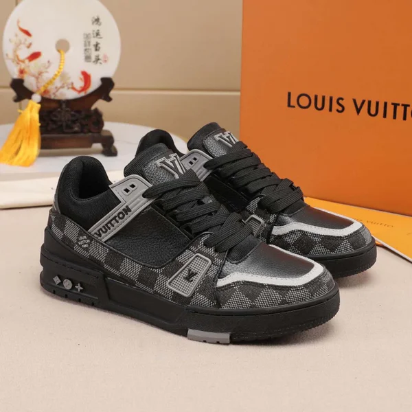 LOUIS VUITTON ダミエ スニーカー
