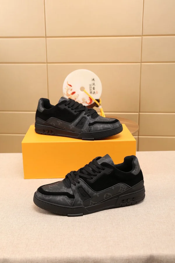 ルイヴィトン スニーカー モノグラム