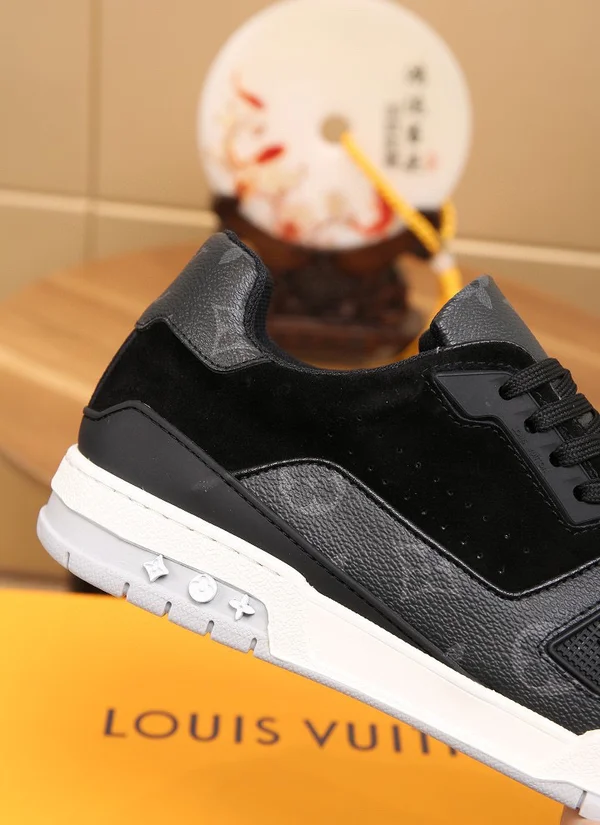 ルイヴィトン メンズ スニーカー