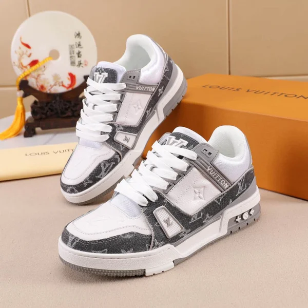 LV シューズ コピー