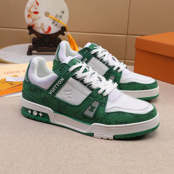 LV トレイナー コピー