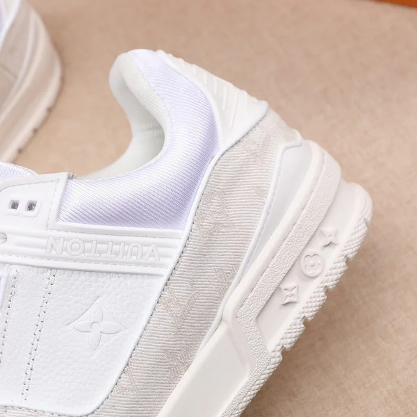 ルイヴィトン トレイナー・ライン スニーカー