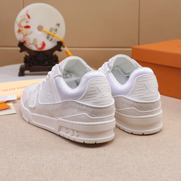 ルイヴィトン シューズ コピー