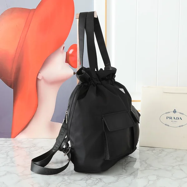 プラダ 2awyトートバッグ