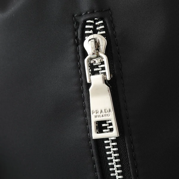 プラダ リュック デイバッグ
