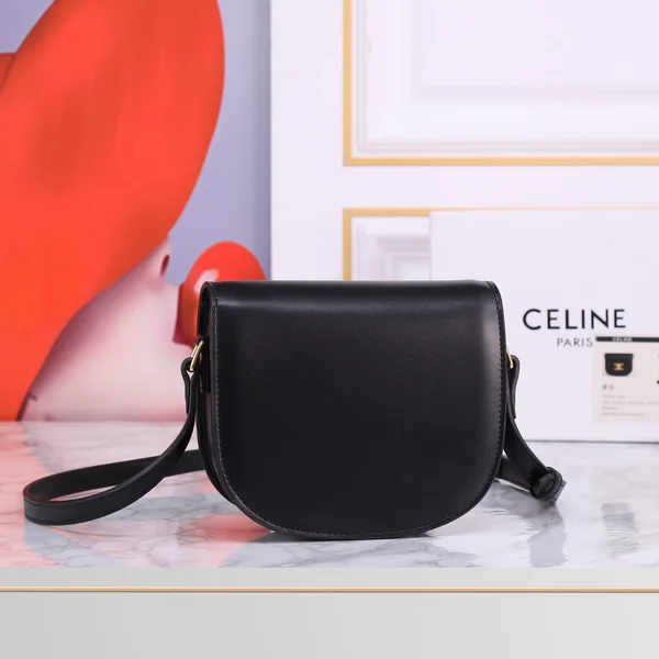 セリーヌ カーフスキン ブザス バッグ