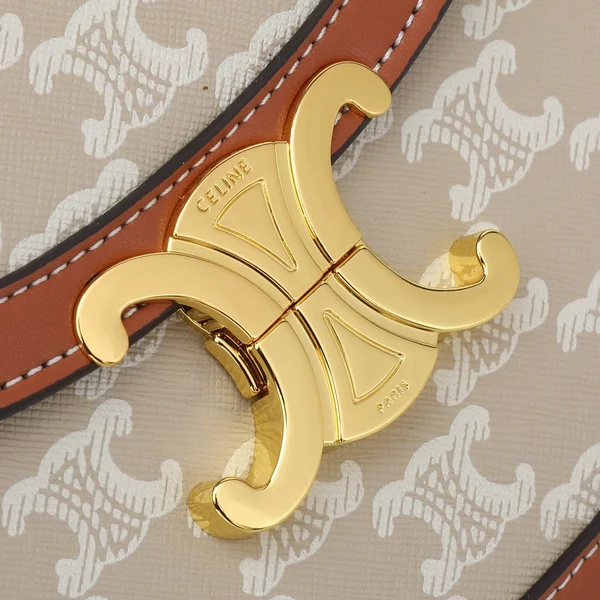 セリーヌ ティーン ブザスショルダーバッグ