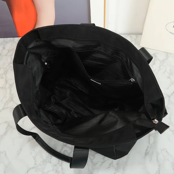 PRADA 2VG042 ハンドバッグ