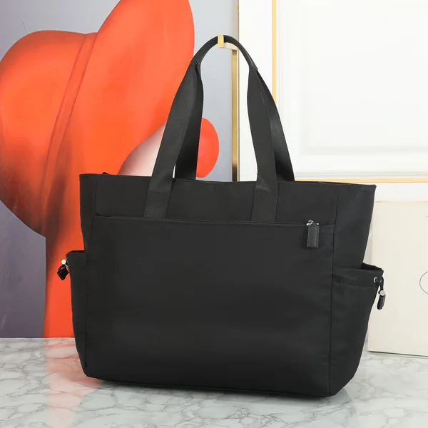 PRADA 2VG042 ハンドバッグ